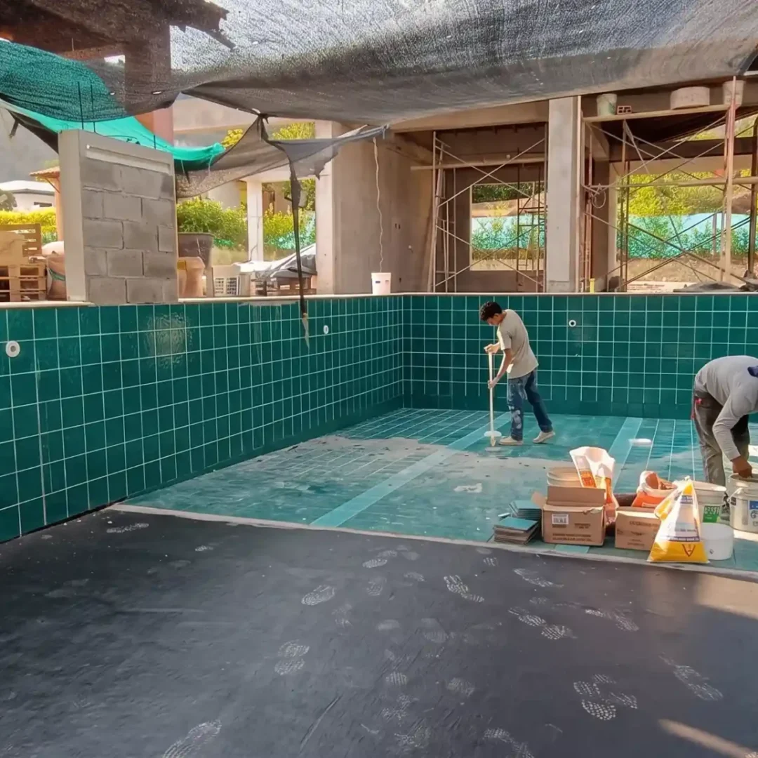 Piscinas y Obras PCYR Medellin, Antioquia, construccion de piscina con azulejos y mosaicos en antioquia