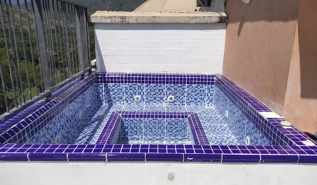Piscinas y Obras PCYR Medellin, Antioquia construccion de jacuzzis en antioquia